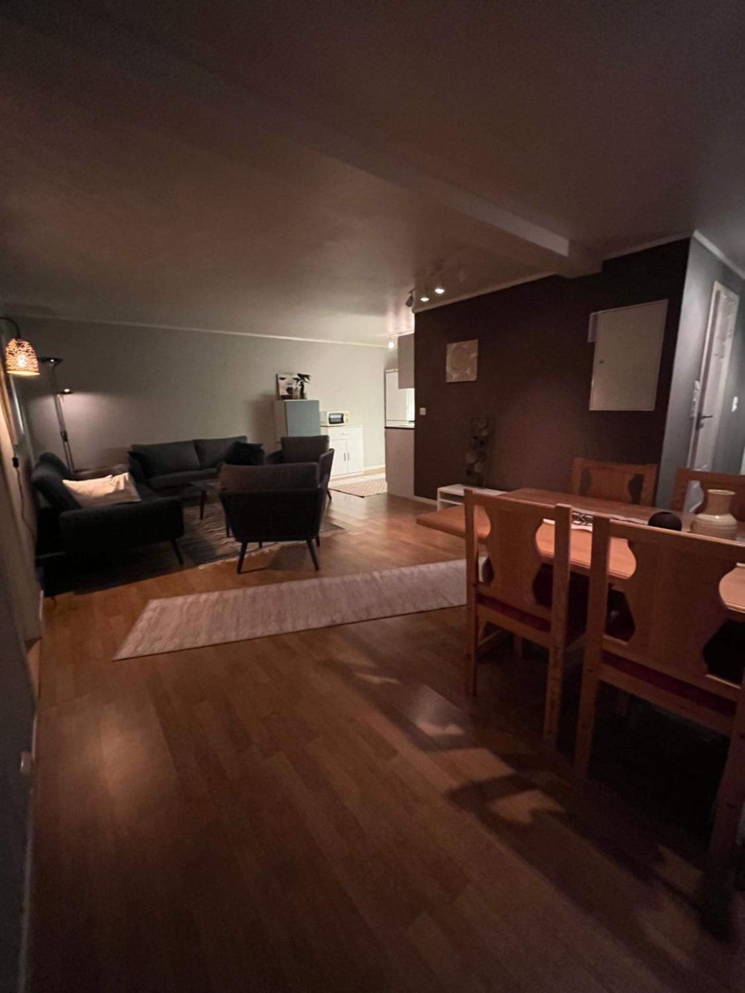 Lykkebo Apartment Tromso Ngoại thất bức ảnh